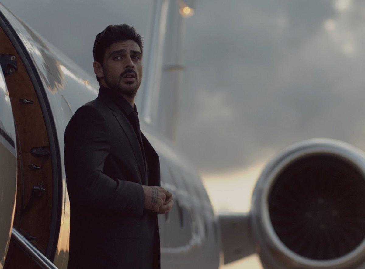 Michele Morrone, İstanbul'da ödediği hesapla dikkat çekti