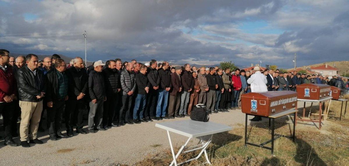 Ankara'da katledilen anne ve çocukları defnedildi