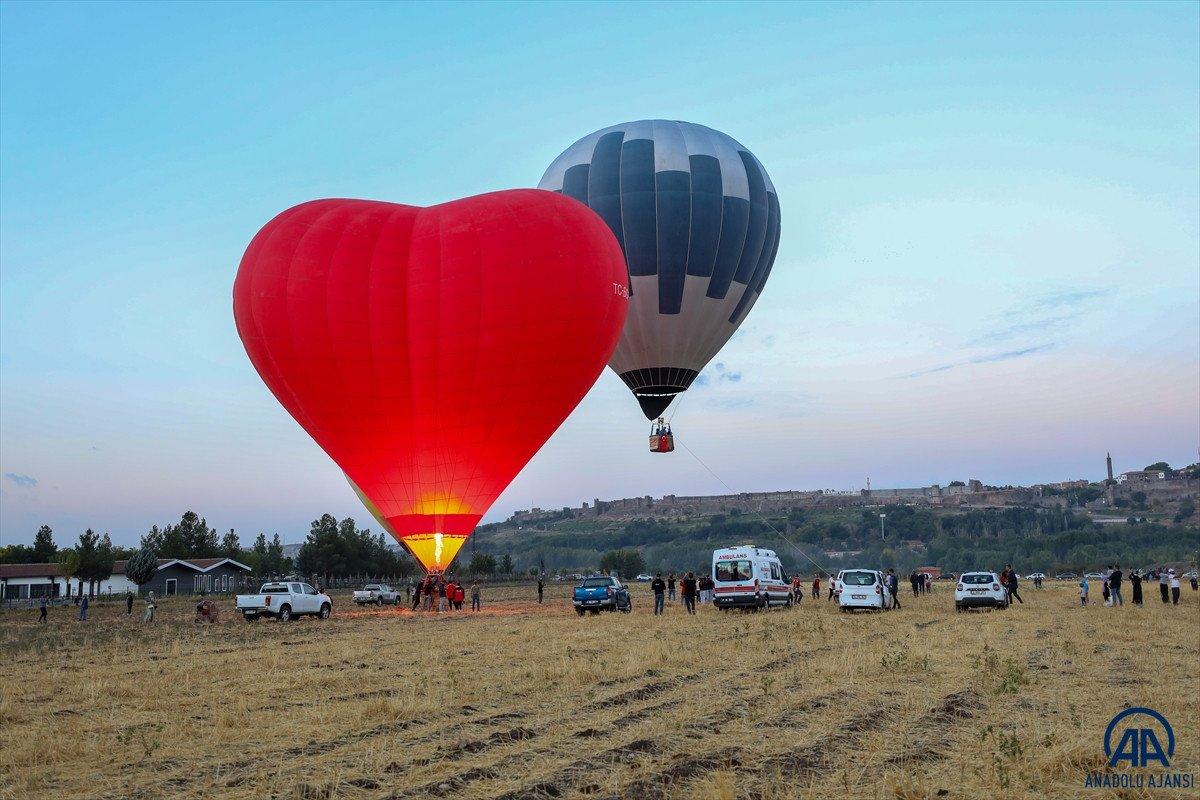 Diyarbakır Sur Kültür Festivali'nde Kapadokya'yı kıskandıracak balon manzaraları