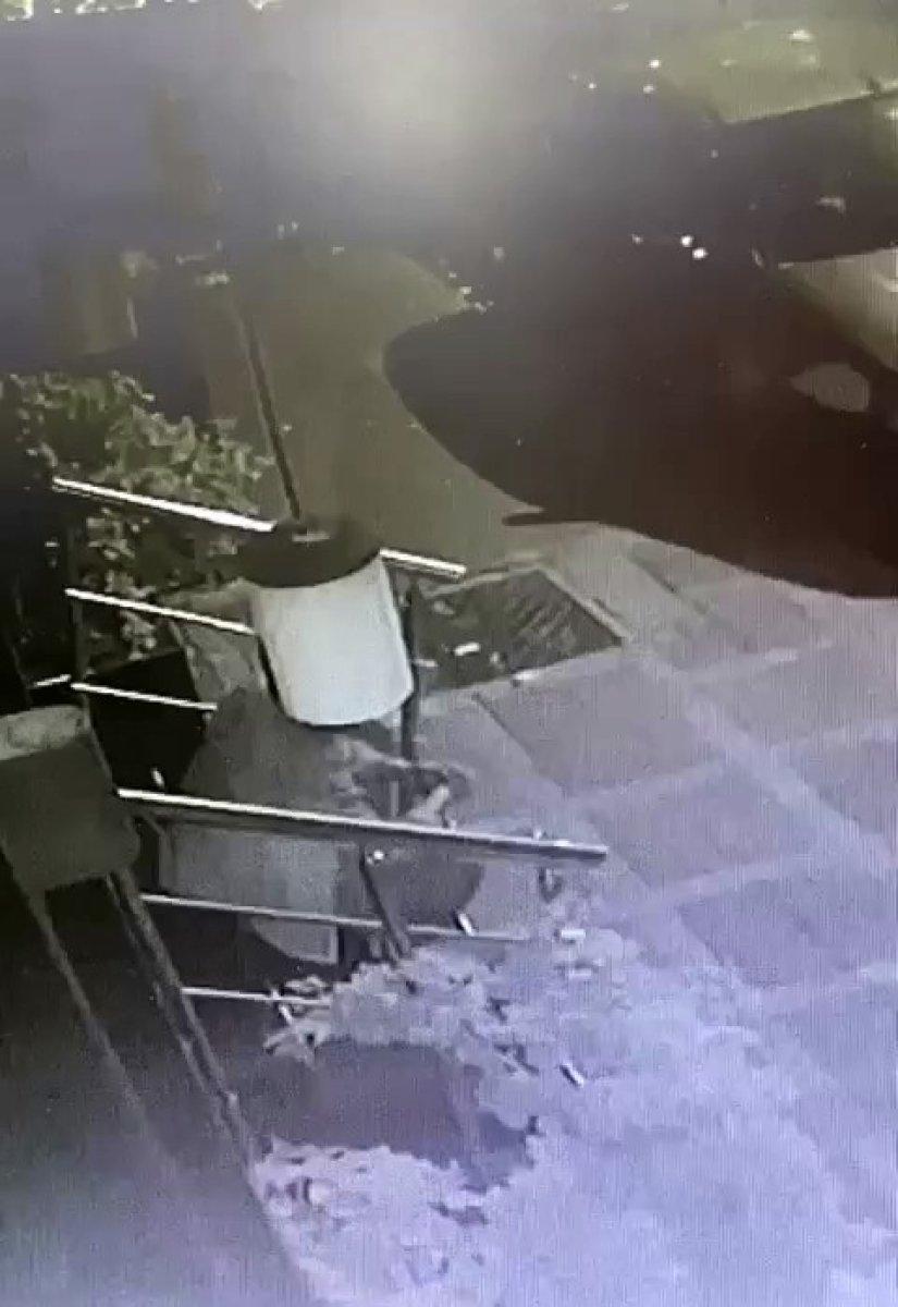 Bayrampaşa'da hırsızların hedefi merdiven korkulukları oldu