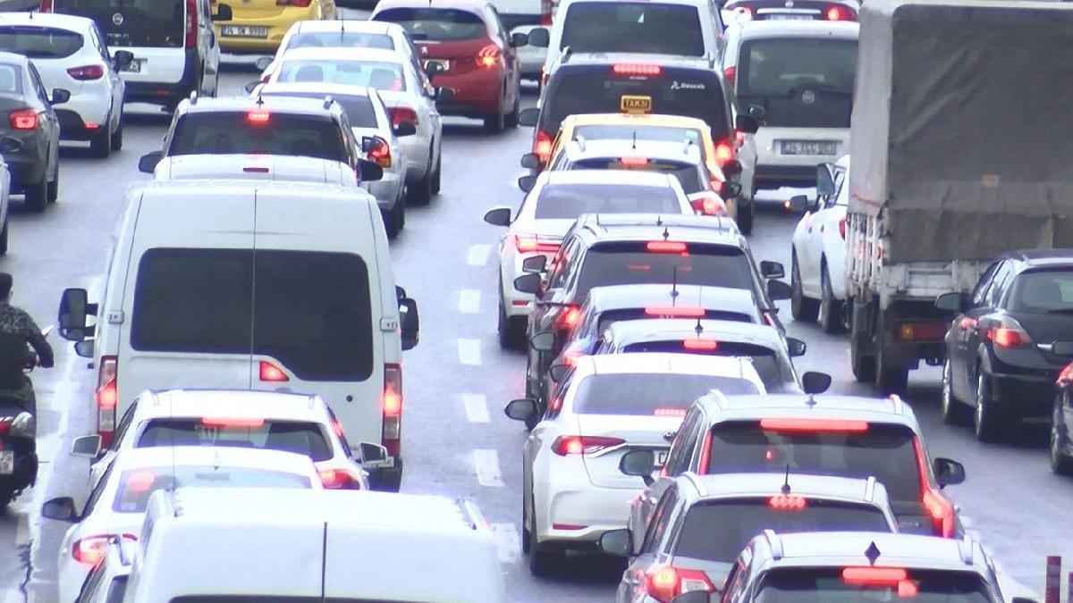 10 Ekim Pazartesi 2022 hangi kara yolunda çalışma var? Trafik yoğunluğu nasıl?