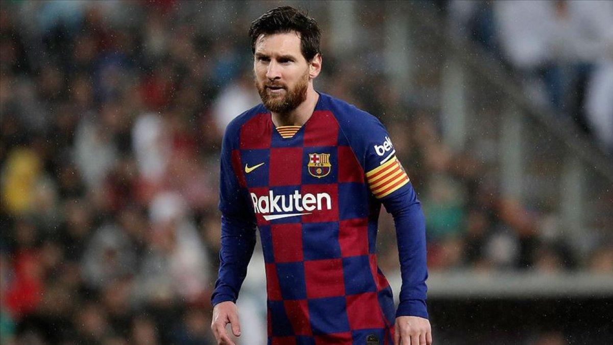 Barcelona, Lionel Messi'nin heykelini dikecek