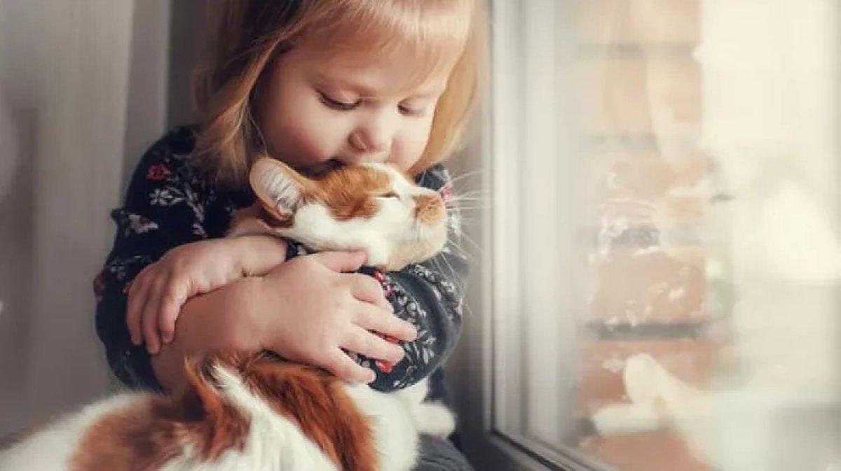 Kız çocuklarını başına tâc eden Peygamber