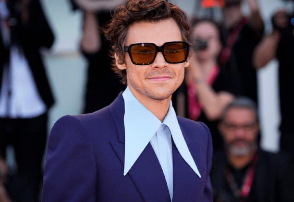 Altın orana göre dünyanın en yakışıklı erkeği Harry Styles