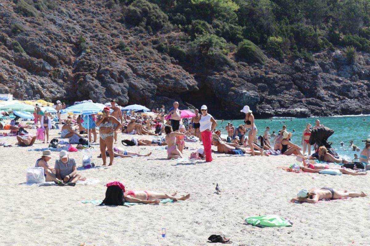 Alanya'da deniz suyu sıcaklığı 26 derece