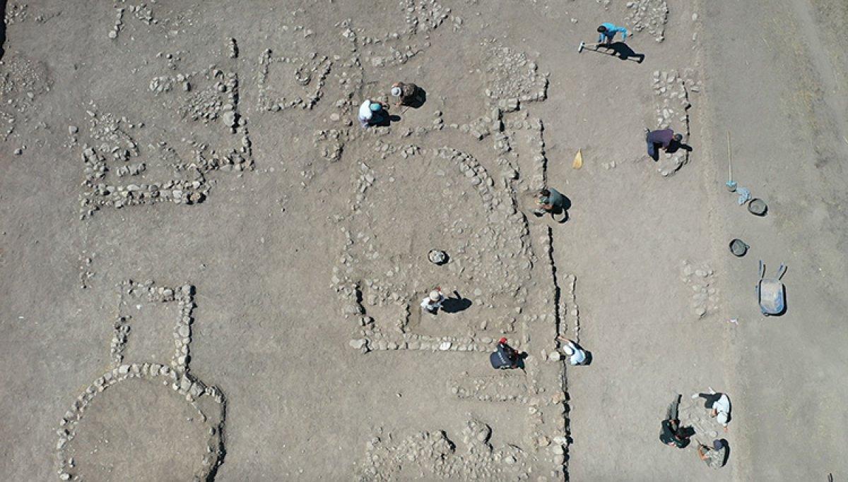 Kahramanmaraş'ta 7 bin 600 yıllık damga mühür bulundu