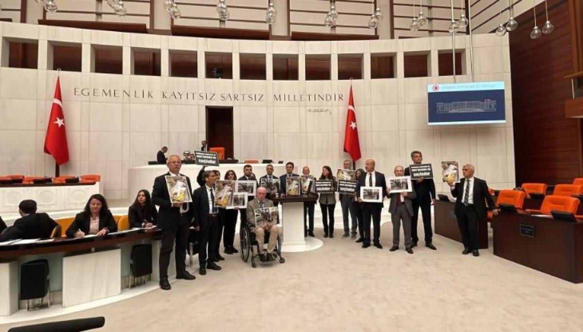 HDP'li vekillerden TBMM'de eylem