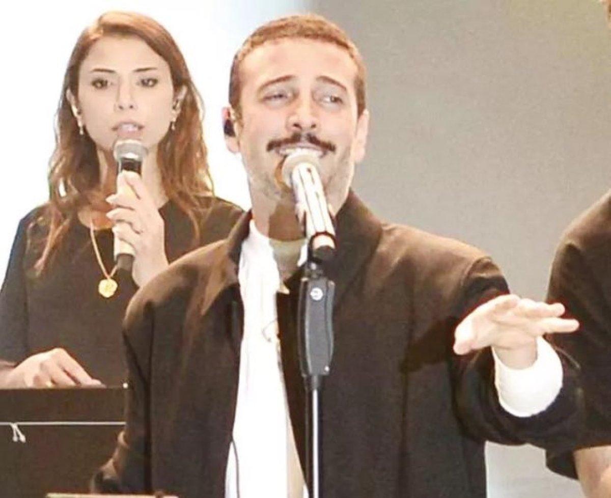 Oğuzhan Koç bıyık bıraktı