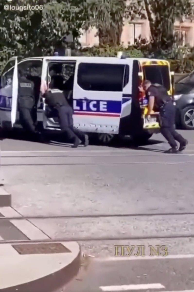 Fransa'da akaryakıt grevinden manzaralar