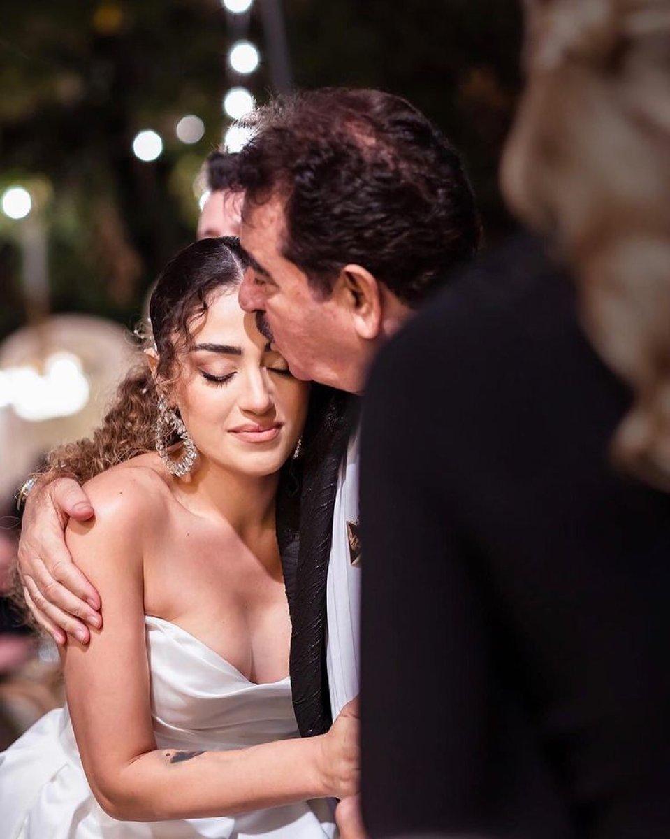 İbrahim Tatlıses, kızı Dilan Çıtak'a altın kemer taktı