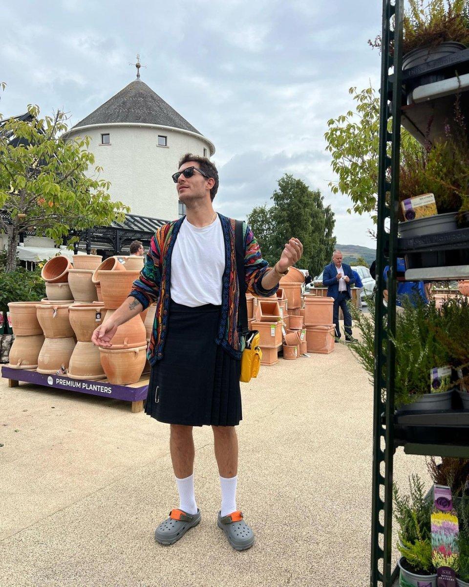 Uraz Kaygılaroğlu, yine ojelerini sürdü