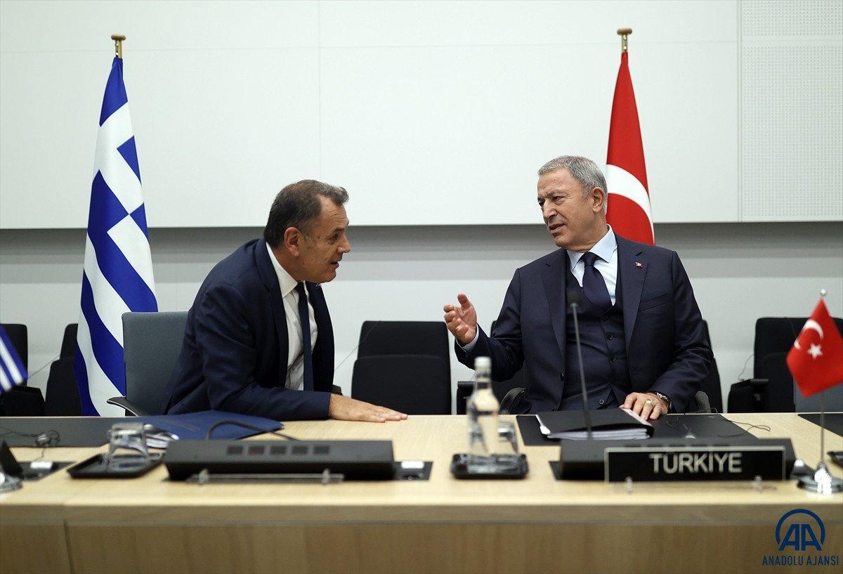 Hulusi Akar, Yunan mevkidaşı Panagiotopoulos ile görüştü