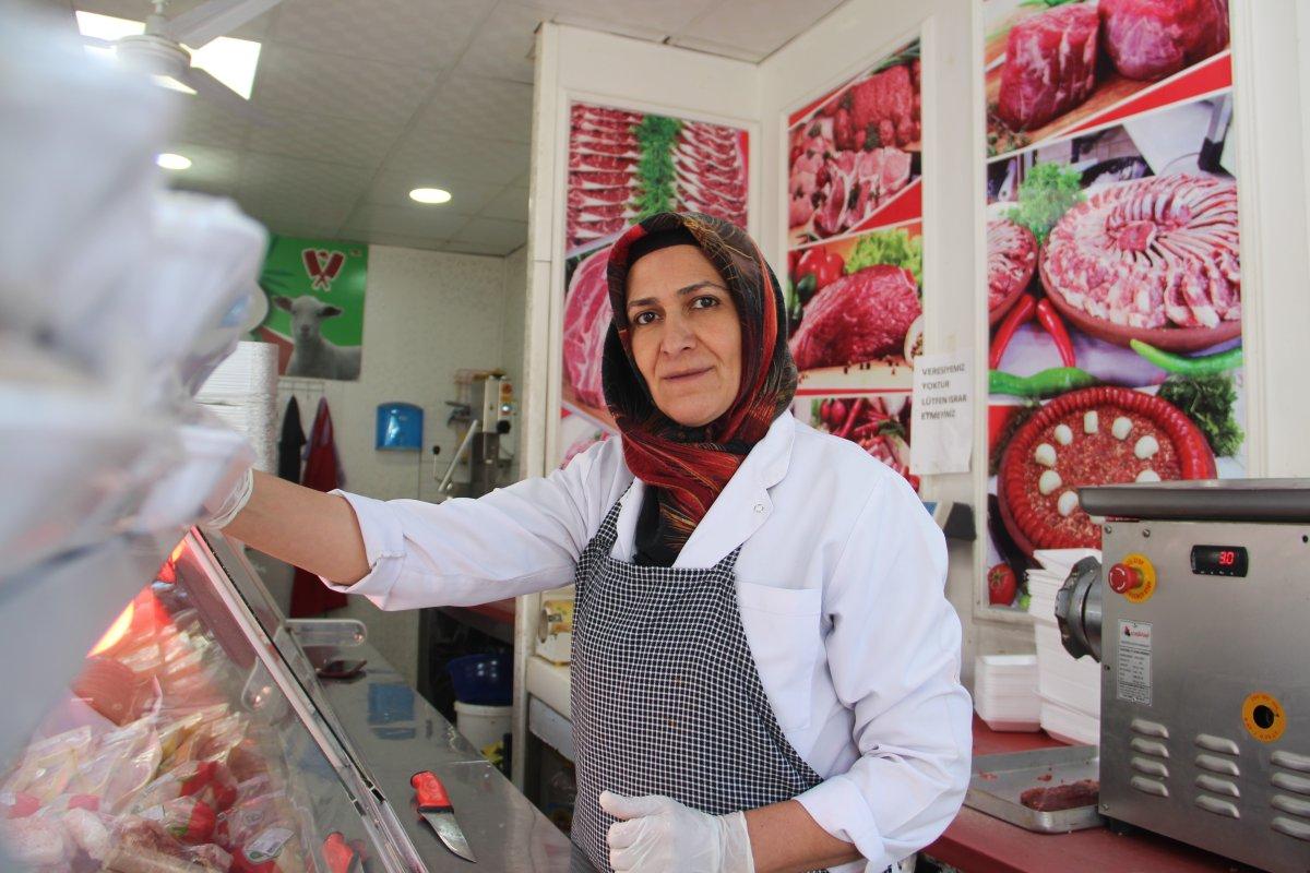 Elazığ'da et yemeyen vejetaryen kadın kasap