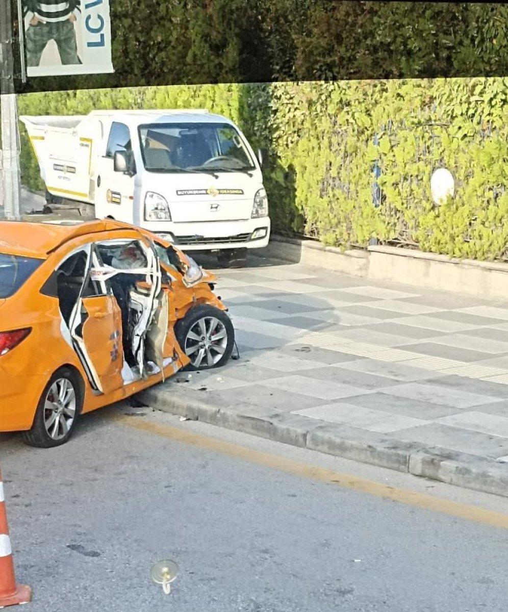 HDP'li vekiller Ankara'da kaza yaptı: 1 ölü