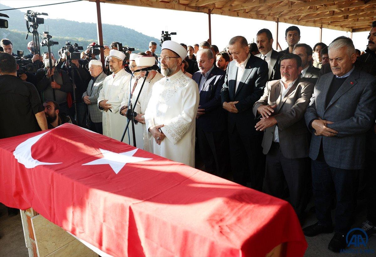 Cumhurbaşkanı Erdoğan, Bartın’da cenaze törenine katıldı