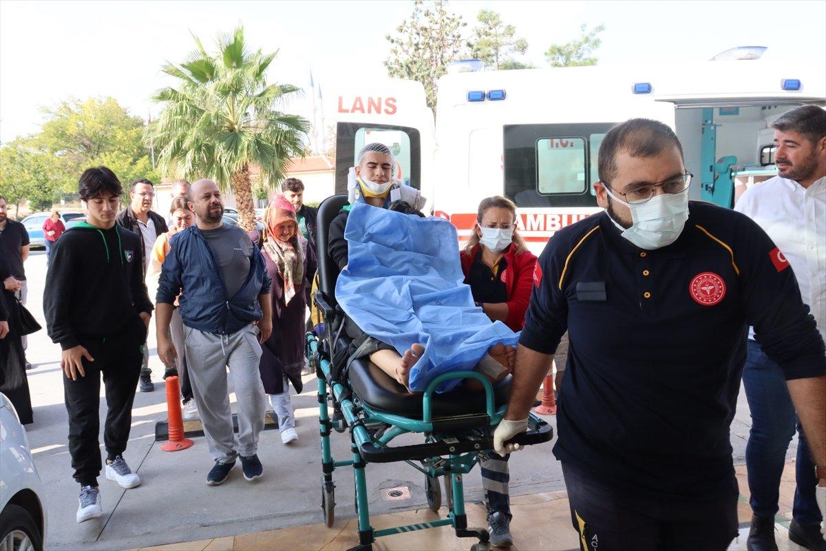 Denizlispor kafilesi, deplasman dönüşü kaza geçirdi