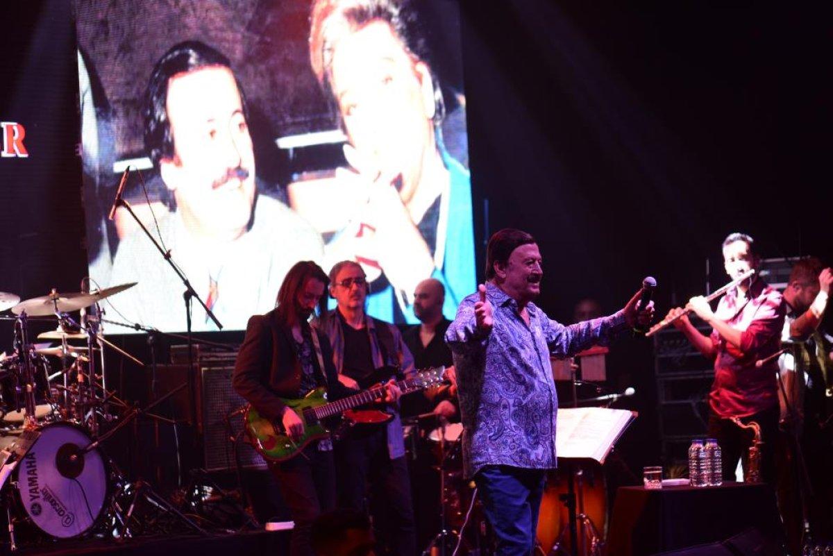 Selami Şahin şehit olan madencilerin ailelere yardım edecek