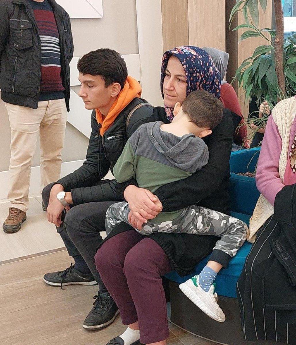 Yaralı madenci Erol Bulduk'un eşi: Durumu kritik ama iyileşecek