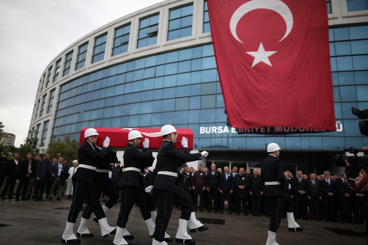 Bursa'da şehit olan polis için tören