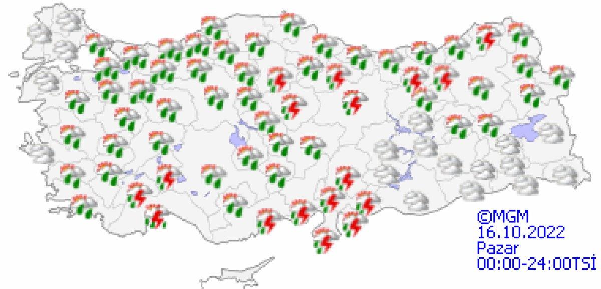 İstanbul'da yağmur etkili oluyor