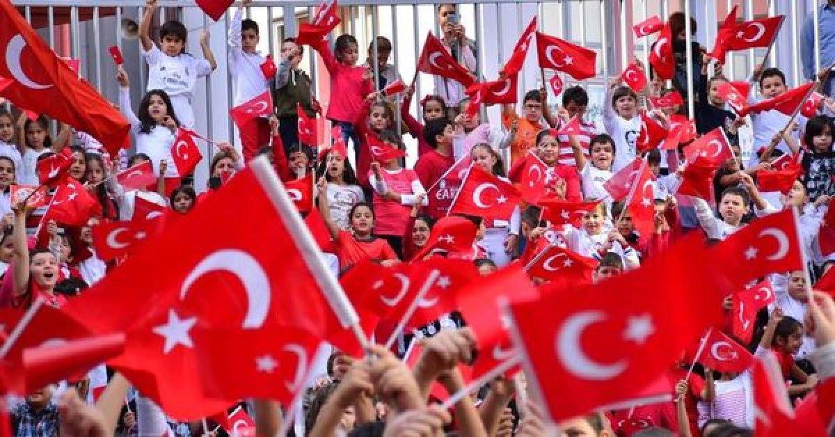 28 Ekim Cuma günü okullar açık mı? 28 Ekim resmi tatil olacak mı?