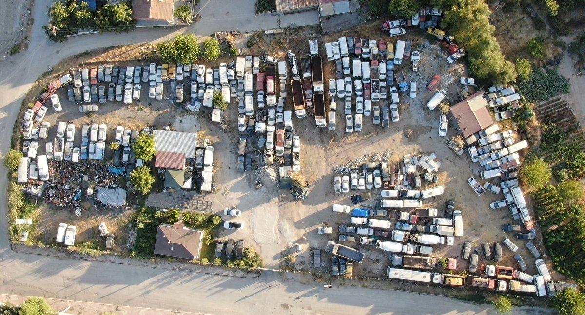 Elazığ’daki yediemin otoparkı araç mezarlığına döndü