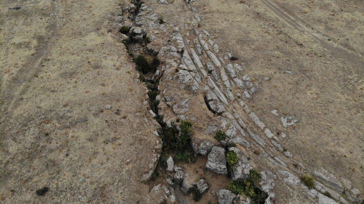 Bitlis'teki Tatvan Antik Kenti toprak altından çıkarılmayı bekliyor