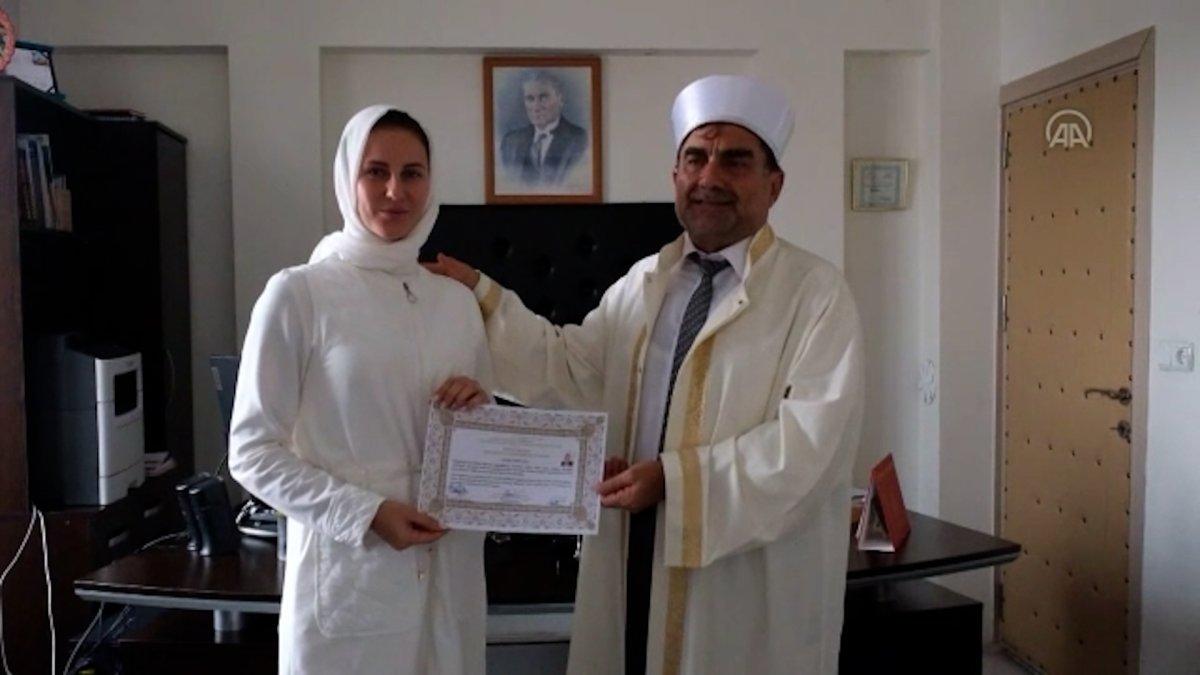 Mersin'de Macar vatandaşı Müslüman oldu