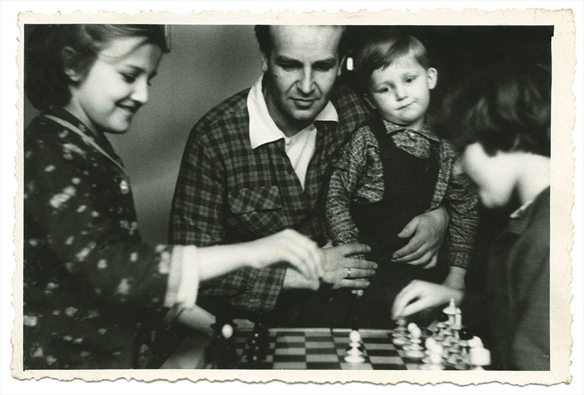 Aliya İzzetbegoviç ölüm yıl dönümünde anılıyor