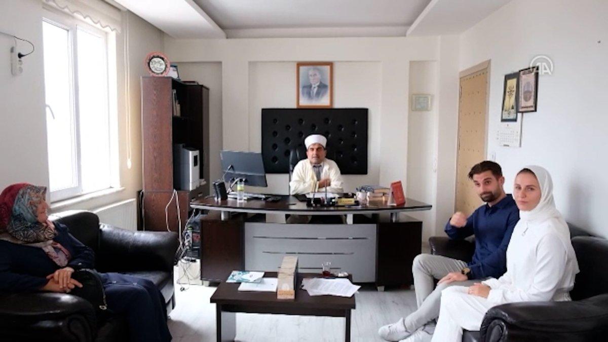 Mersin'de Macar vatandaşı Müslüman oldu