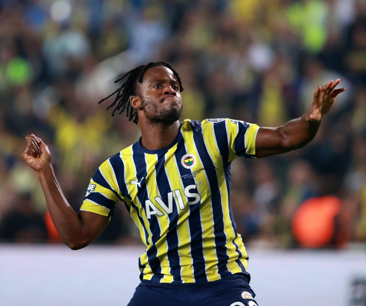 Batshuayi'nin vurduğu gol oluyor