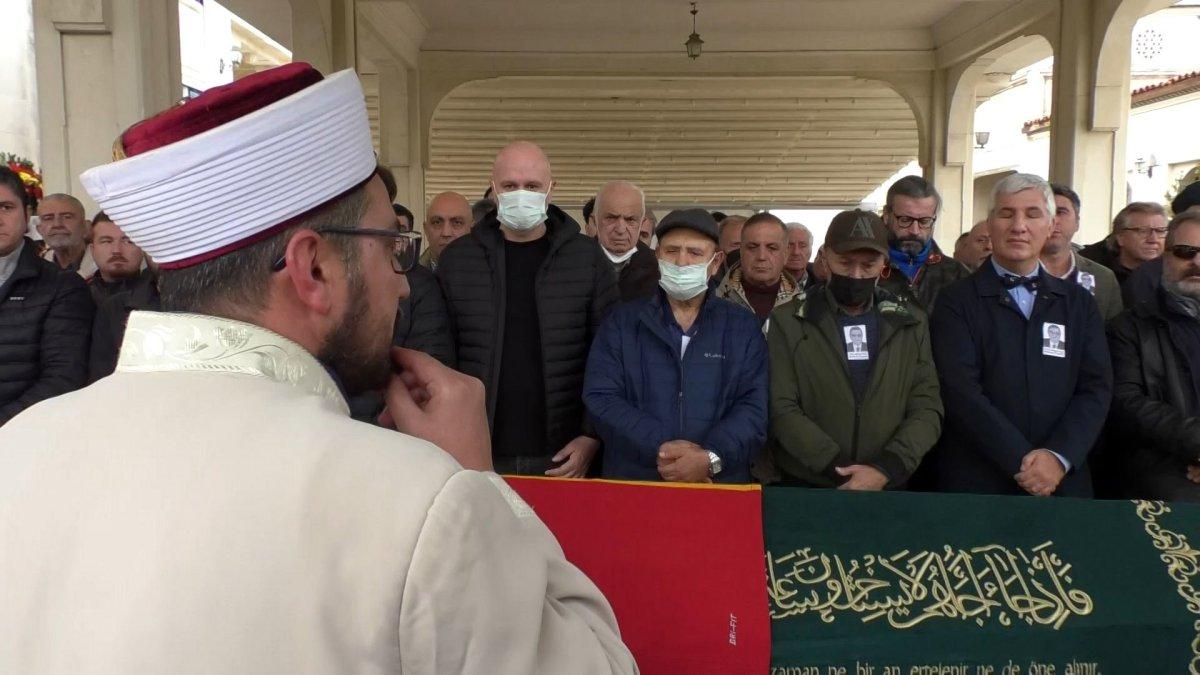 TRT sunucusu Bülend Özveren toprağa verildi