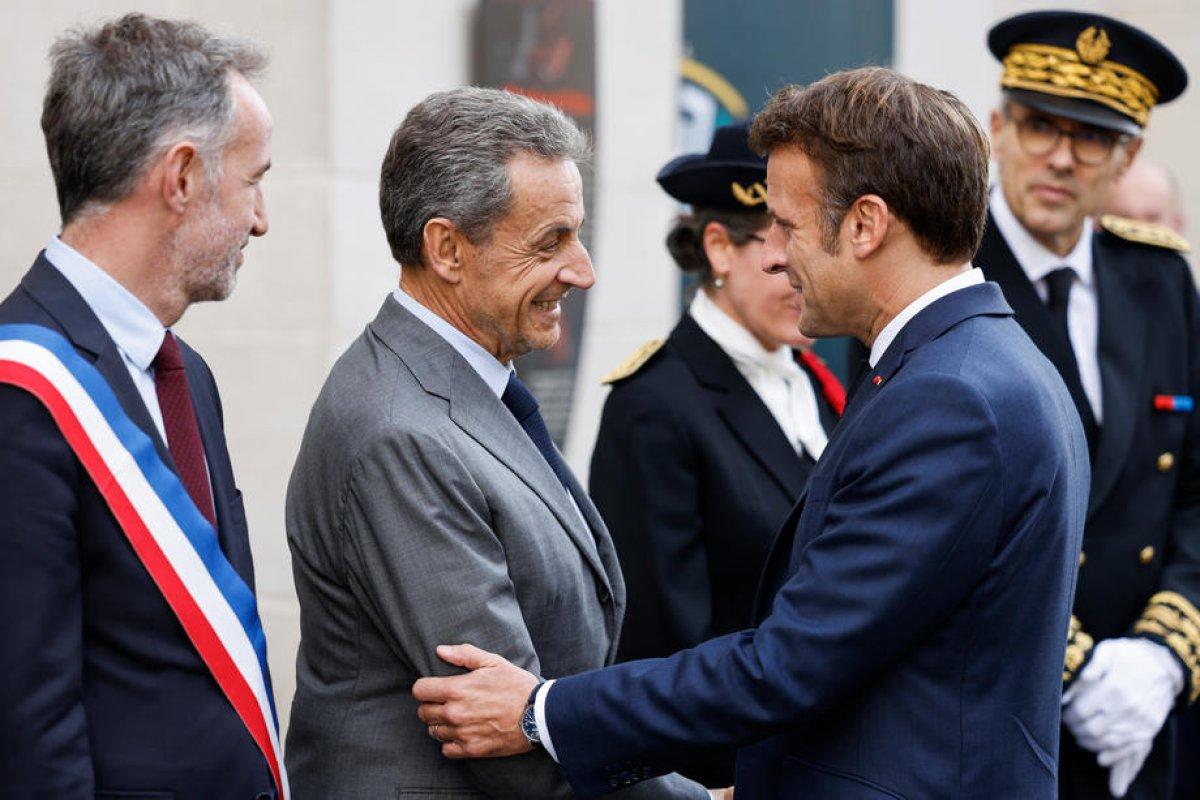 Emmanuel Macron, Paris’teki Büyük Camii’yi ziyaret etti