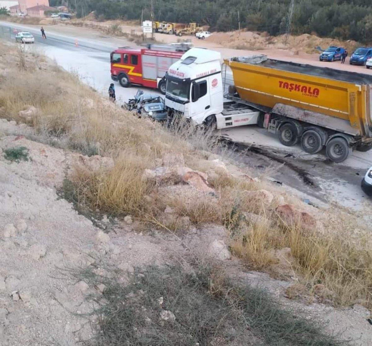 Gaziantep’te bir aileyi dağıtan feci kazada 3 kişi öldü