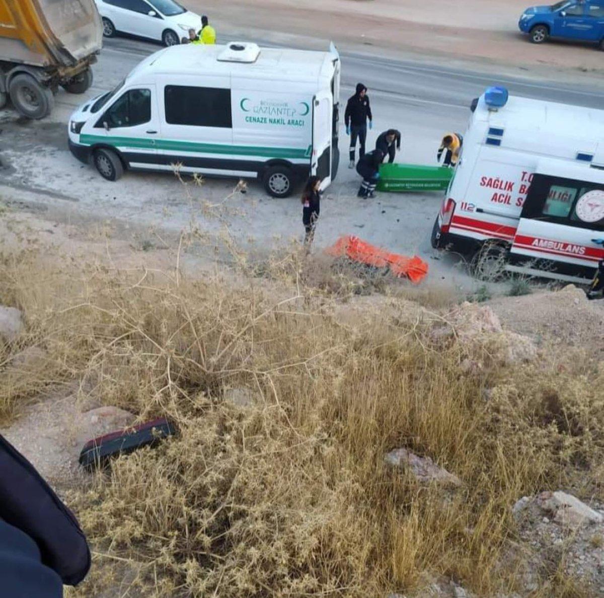 Gaziantep’te bir aileyi dağıtan feci kazada 3 kişi öldü