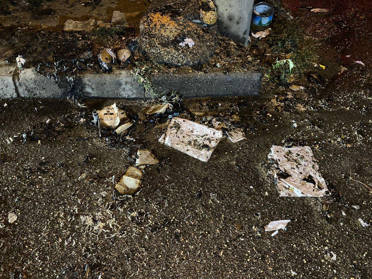 İzmir'de evini yakan kadın, koltuğa oturup sigara içti