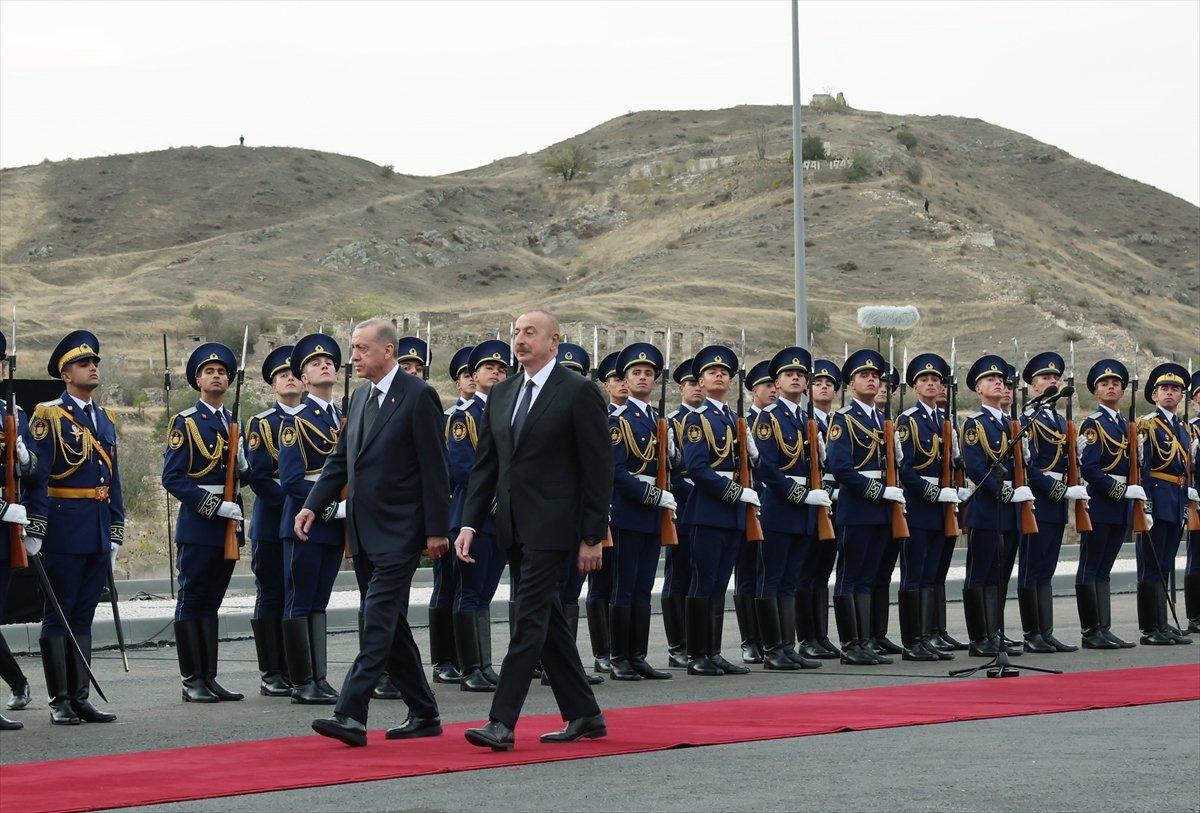 Cumhurbaşkanı Erdoğan: Karabağ'daki Ermeni zararının tazmini istenmeli