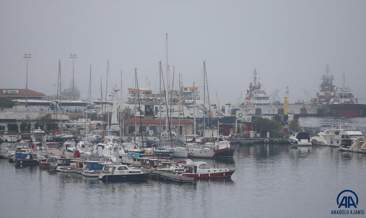 Çanakkale Boğazı yoğun sis nedeniyle kapatıldı