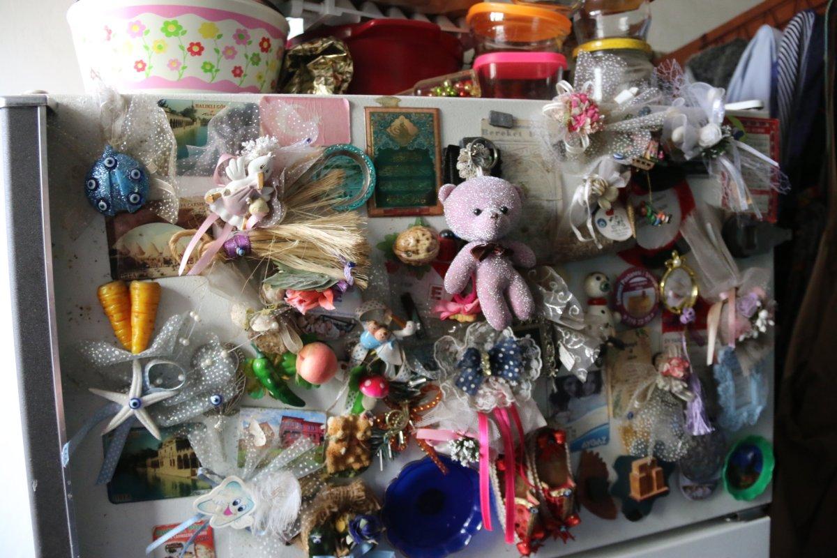 Antalya'da kiracının çöple doldurduğu ev mahalleliyi isyan ettirdi