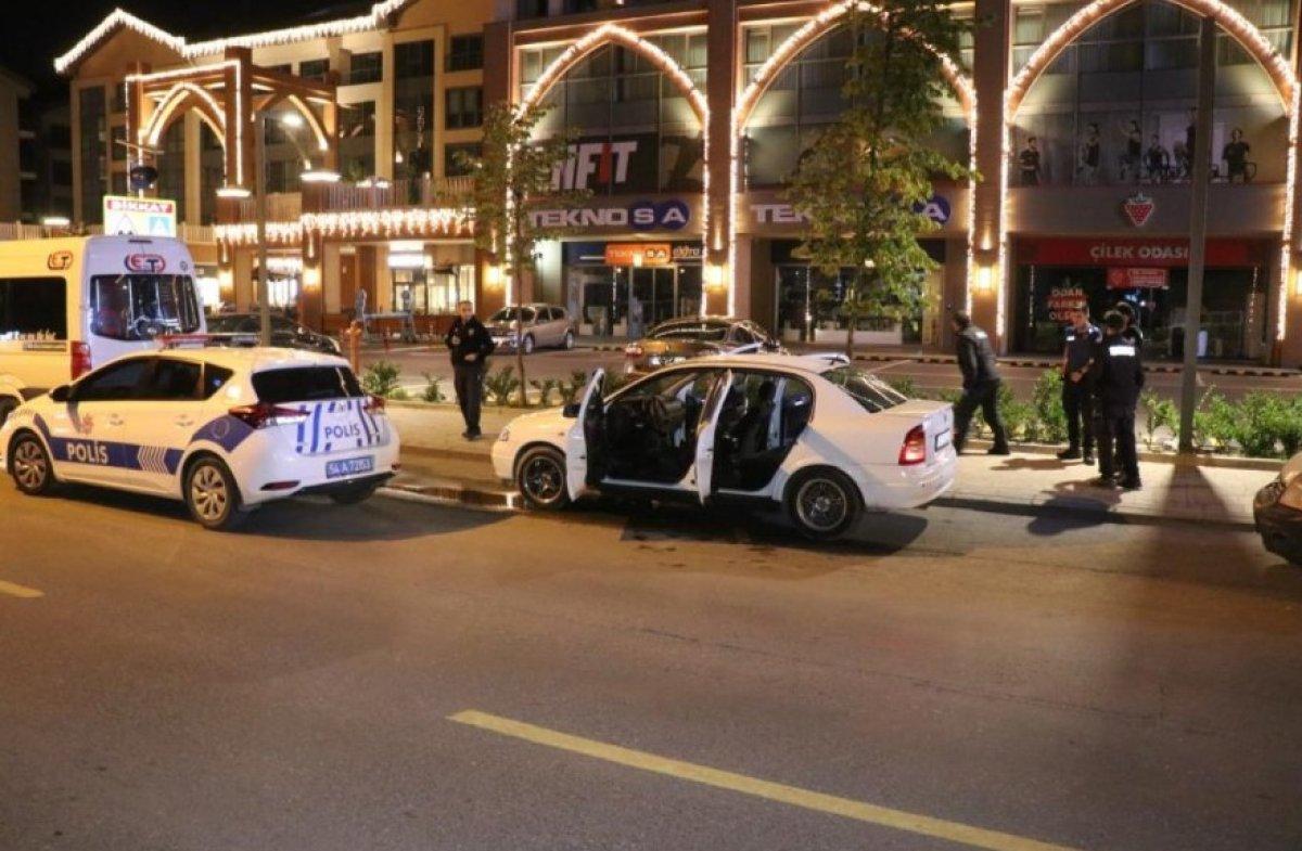 Sakarya'da AVM önündeki silahlı kavgada tutuklu sayısı 4’e yükseldi