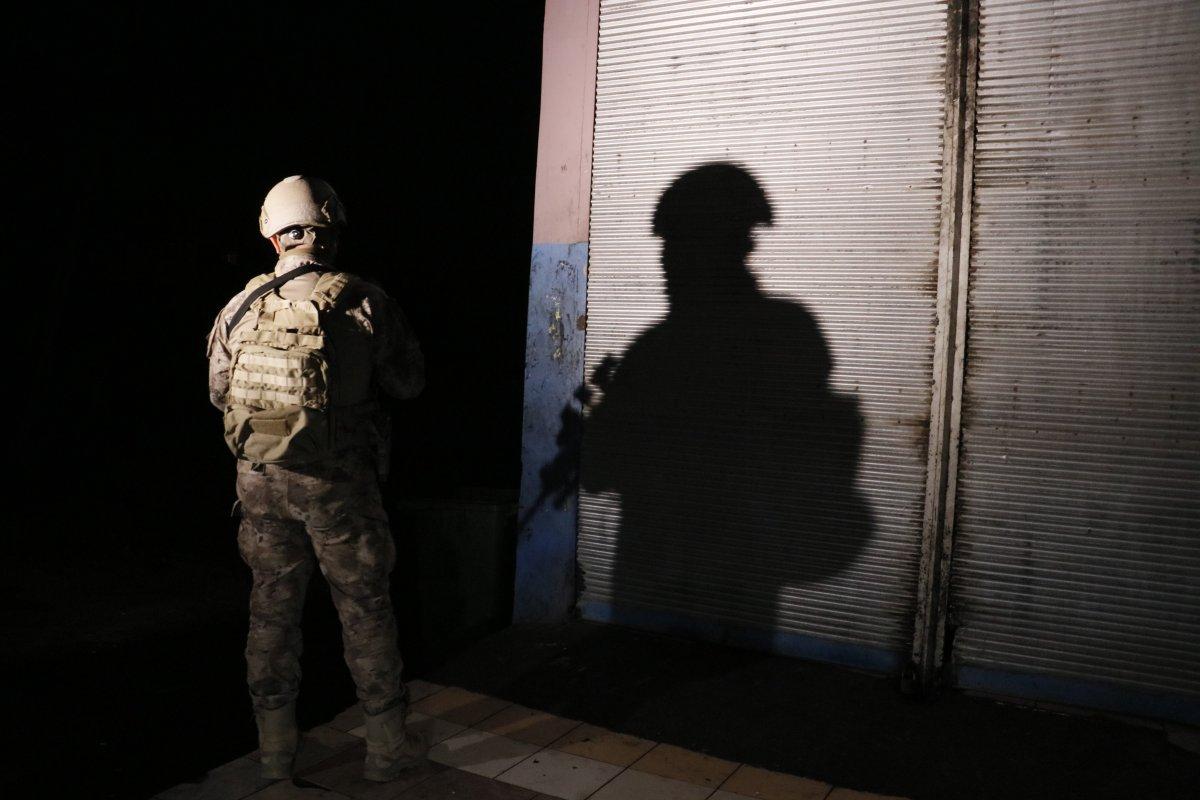 Adana'da uyuşturucu operasyonu: 27 şüpheli gözaltı