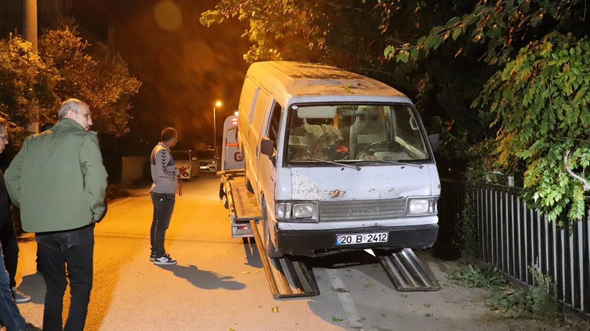 Denizli'de arızalanan araca bakım yapan tamirci ölü bulundu