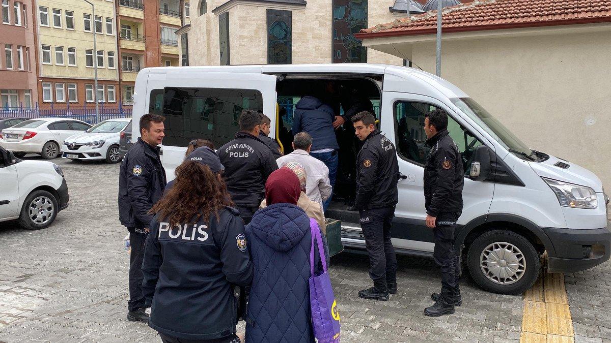 Kütahya'da FETÖ şüphelisi 23 kişi daha adliyeye sevk edildi