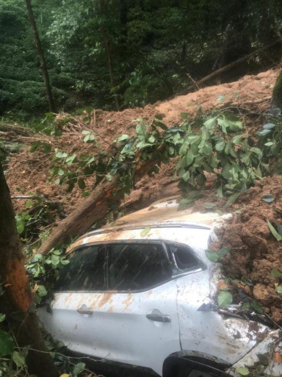 Rize'de 31 ayrı noktada toprak kayması yaşandı