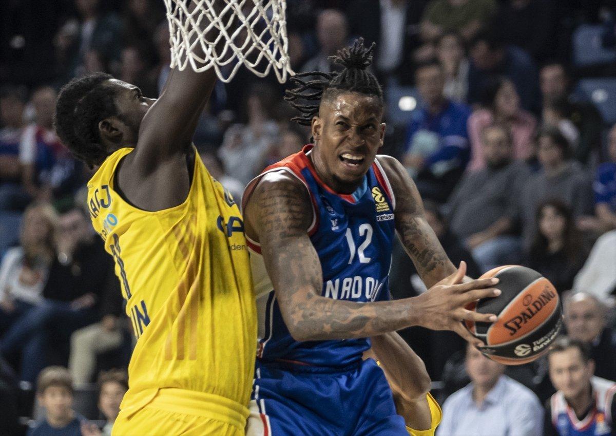 Anadolu Efes, Alba Berlin'i mağlup etti