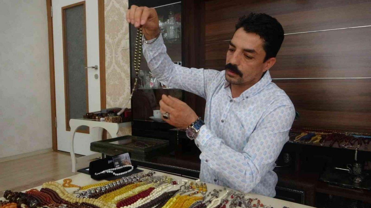 Piyasa değeri bir milyonun üzerinde olan tespih koleksiyonu