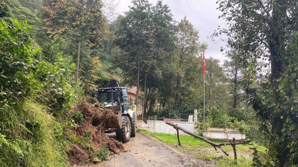 Rize'de 31 ayrı noktada toprak kayması yaşandı