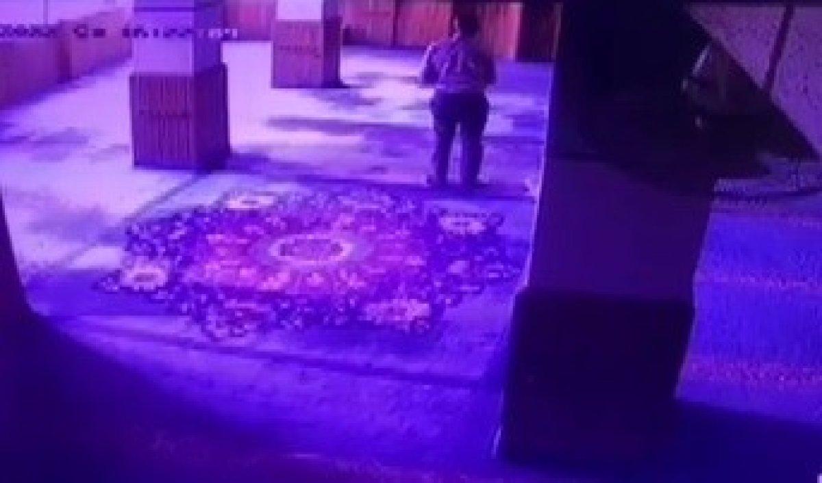 İzmir'de namaz kılarken kalp krizi geçiren vatandaş yaşamını yitirdi