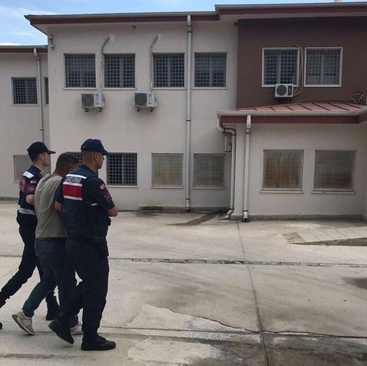 Kuşadası'nda PKK propagandası yapan terörist yakalandı