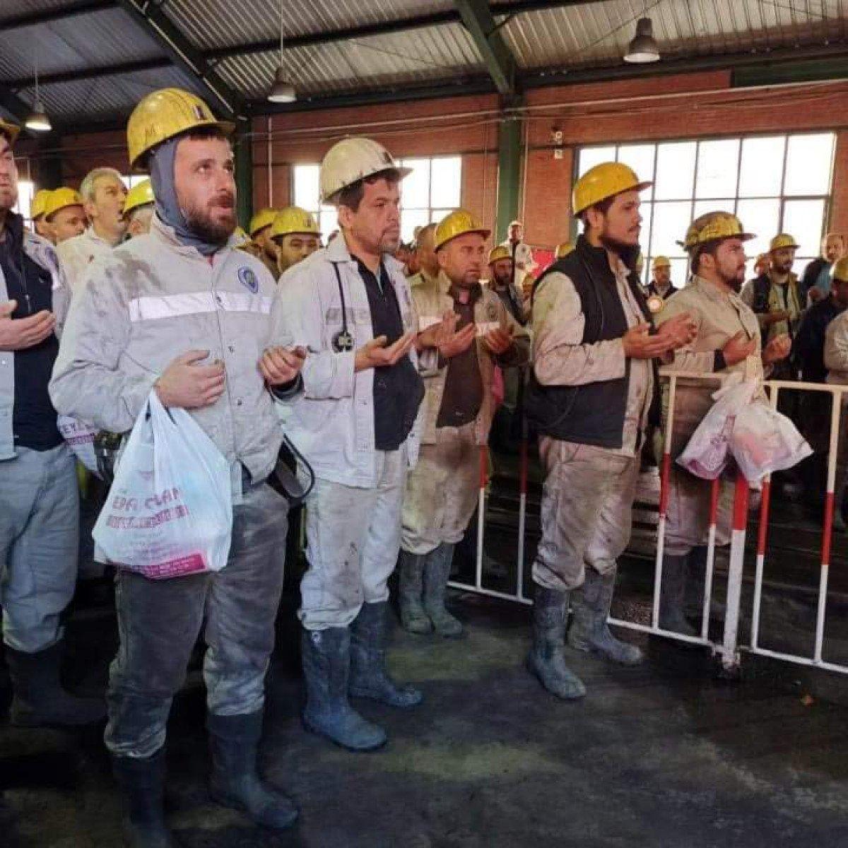 Zonguldak'ta madenciler, Amasra'da ölen 41 meslektaşları için dua etti
